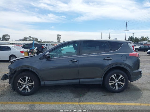 Toyota Rav4 Xle 2018 2T3WFREV3JW455679 Image 15