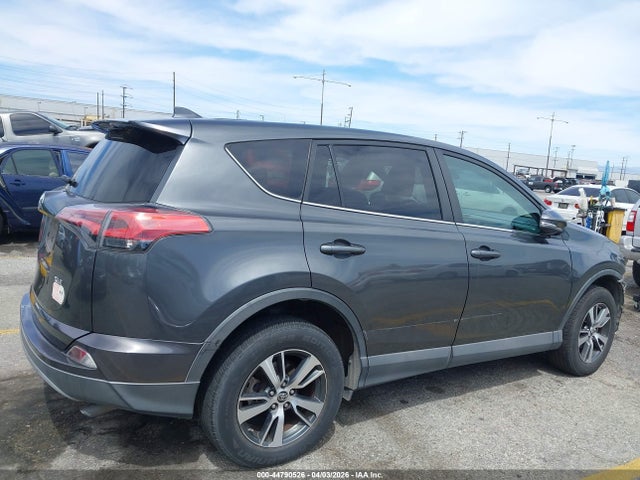 Toyota Rav4 Xle 2018 2T3WFREV3JW455679 Image 18
