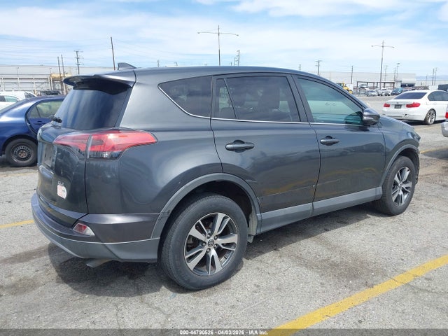 Toyota Rav4 Xle 2018 2T3WFREV3JW455679 Image 4