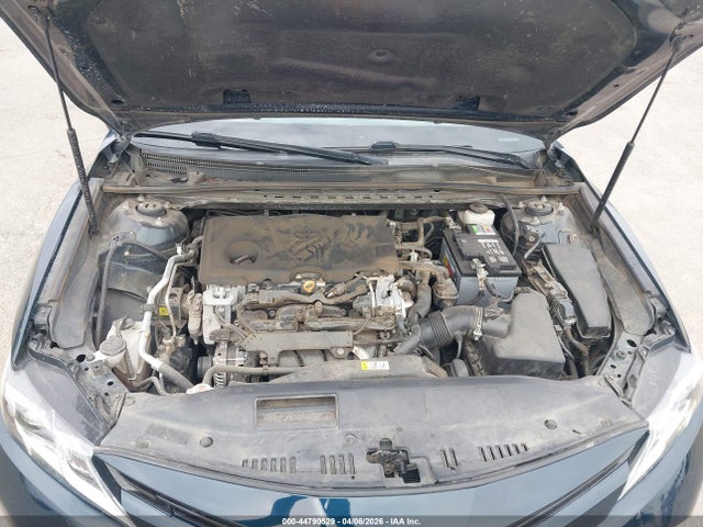 2020 Toyota Camry Le მანქანა იყიდება აუქციონზე, vin: 4T1C11AK6LU387811, აუქციონის ნომერი: 44790529