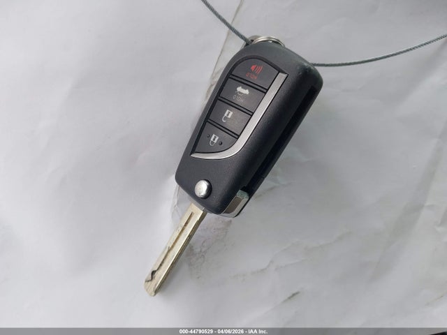 2020 Toyota Camry Le მანქანა იყიდება აუქციონზე, vin: 4T1C11AK6LU387811, აუქციონის ნომერი: 44790529