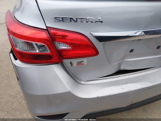 3N1AB7APXJY215978 Nissan SENTRA SR