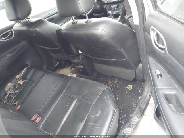 3N1AB7APXJY215978 Nissan SENTRA SR