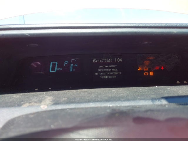 2014 TOYOTA PRIUS C JTDKDTB32E1070672 Photo 6
