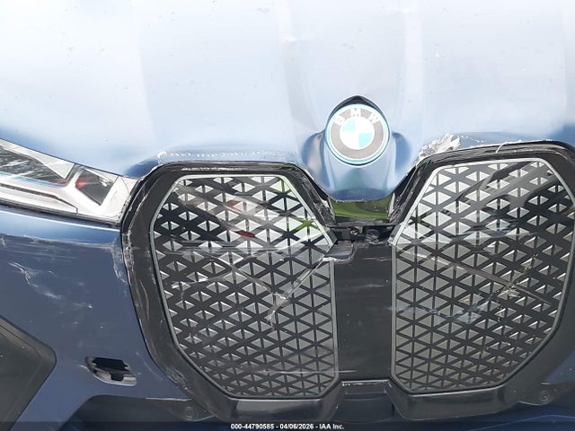 44790585 :رقم المزاد ، WB523CF06NCK66214 vin ، 2022 Bmw Ix Xdrive50 مزاد بيع