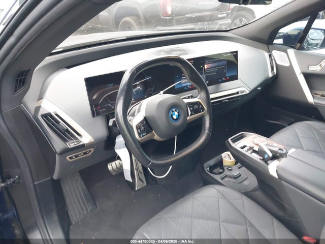 44790585 :رقم المزاد ، WB523CF06NCK66214 vin ، 2022 Bmw Ix Xdrive50 مزاد بيع