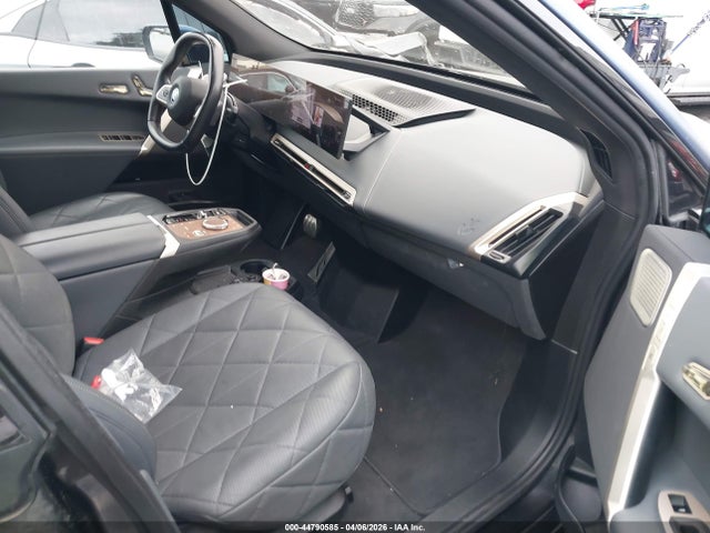 44790585 :رقم المزاد ، WB523CF06NCK66214 vin ، 2022 Bmw Ix Xdrive50 مزاد بيع