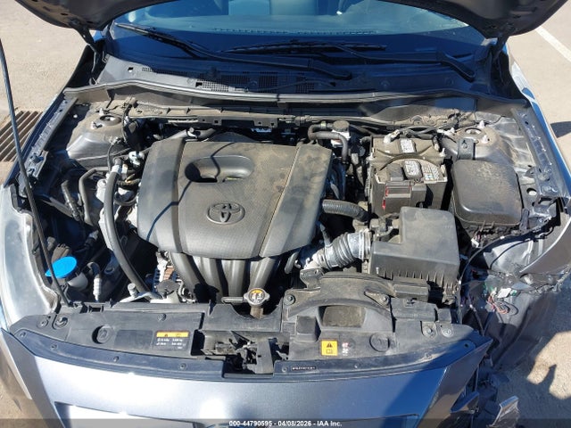 3MYDLBYV4KY513671 Toyota YARIS LE