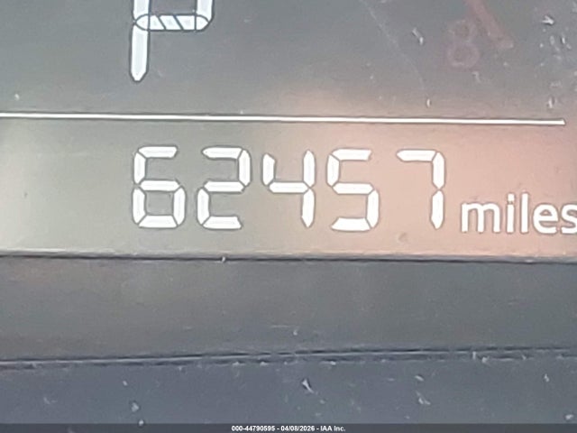 3MYDLBYV4KY513671 Toyota YARIS LE