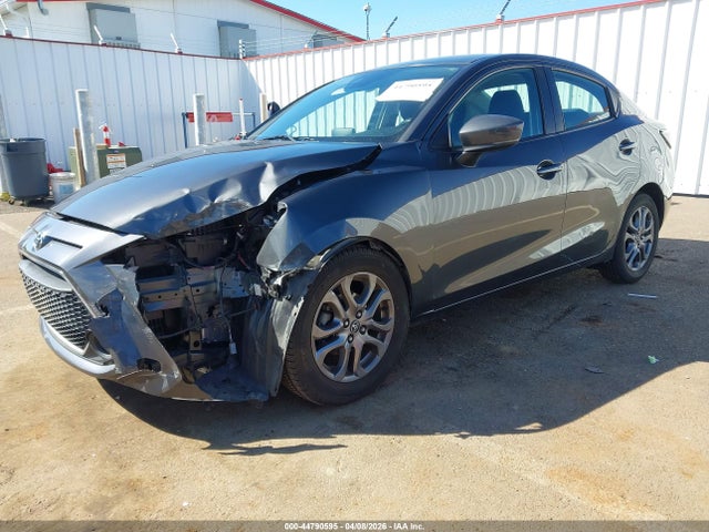 3MYDLBYV4KY513671 Toyota YARIS LE