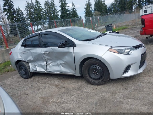 2T1BURHE8GC589106 Toyota COROLLA LE