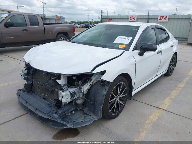 Auction sale of the 2022 Toyota Camry Se, vin: 4T1T11AK9NU623144, lot number: 44790604
