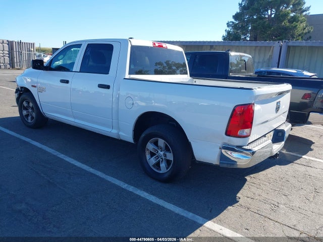 1C6RR6KM4KS750645 RAM 1500 Classic Tradesman 4x2 5&#039;7 Box