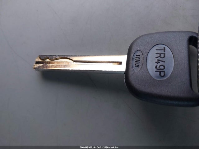 KM8JU3AG8FU053581 Hyundai TUCSON SE