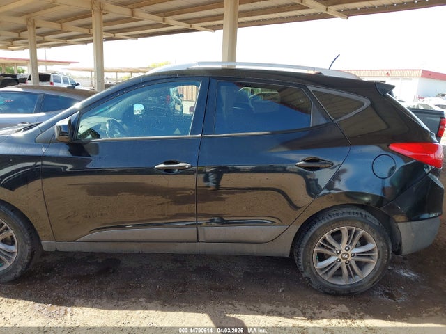 KM8JU3AG8FU053581 Hyundai TUCSON SE