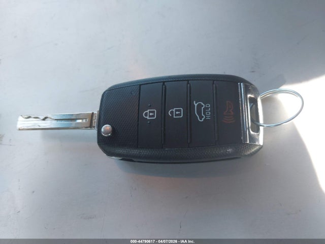 2020 Kia Sportage Lx მანქანა იყიდება აუქციონზე, vin: KNDPMCAC9L7682885, აუქციონის ნომერი: 44790617
