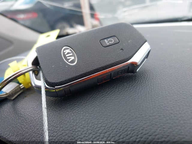 Продажа на аукционе авто 2021 Kia Sorento S, vin: 5XYRLDLC4MG007139, номер лота: 44790640