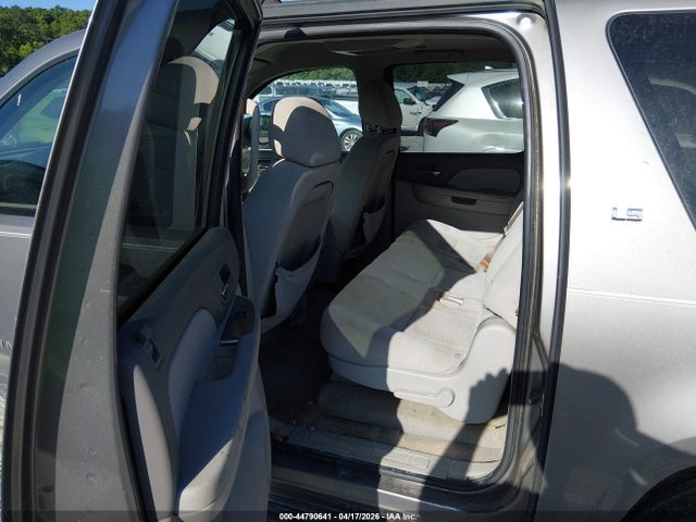 Продажа на аукционе авто 2007 Chevrolet Suburban 1500 Ls, vin: 3GNFC16077G234812, номер лота: 44790641