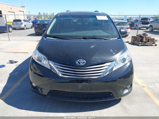 5TDYK3DC5FS553719 Toyota Sienna Xle 8 Passenger