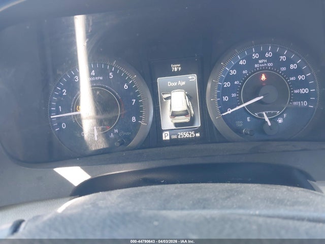 5TDYK3DC5FS553719 Toyota Sienna Xle 8 Passenger