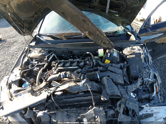 44790692 :رقم المزاد ، 1HGCV1F12JA053462 vin ، 2018 Honda Accord Lx مزاد بيع
