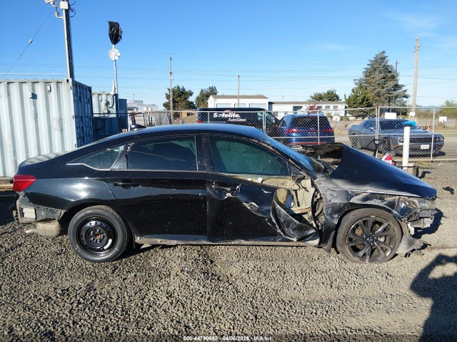 44790692 :رقم المزاد ، 1HGCV1F12JA053462 vin ، 2018 Honda Accord Lx مزاد بيع