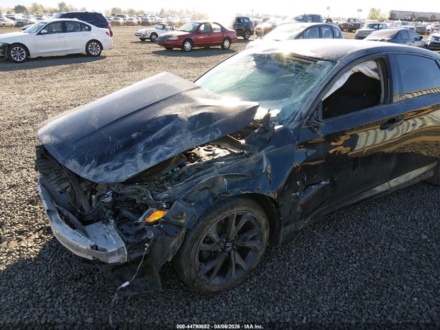 44790692 :رقم المزاد ، 1HGCV1F12JA053462 vin ، 2018 Honda Accord Lx مزاد بيع