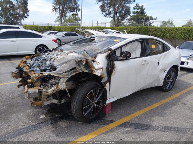 JTDACAAU2R3018305 Toyota PRIUS XLE