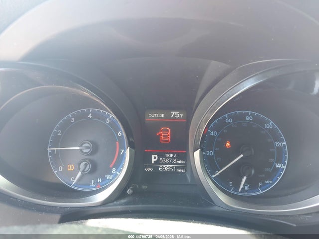 44790735 :رقم المزاد ، 5YFBURHE0FP295830 vin ، 2015 Toyota Corolla S Plus مزاد بيع