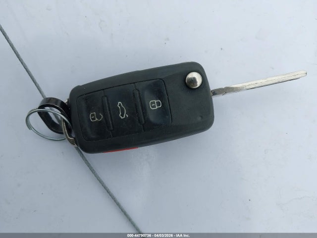 44790736 :رقم المزاد ، 1VWAT7A3XGC009906 vin ، 2016 Volkswagen Passat 1.8t S مزاد بيع