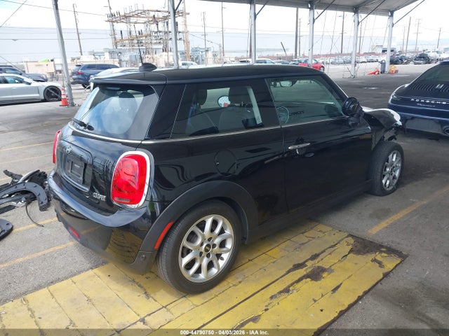 Mini Hardtop Cooper 2019 WMWXP5C51K2H96778 Image 4