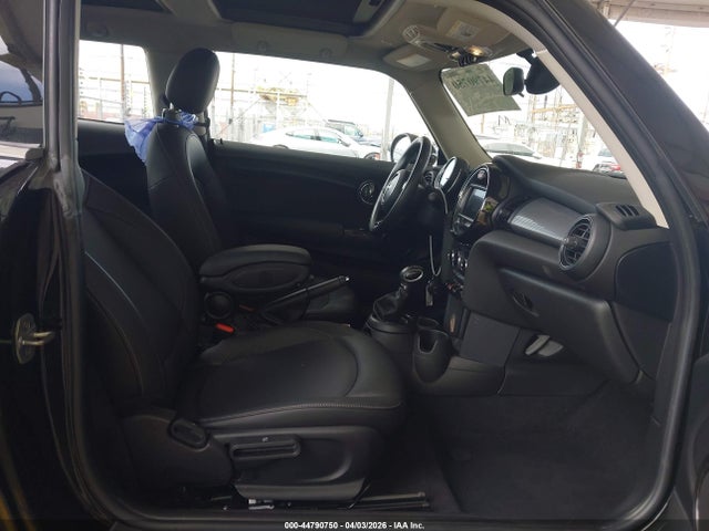 Mini Hardtop Cooper 2019 WMWXP5C51K2H96778 Image 5