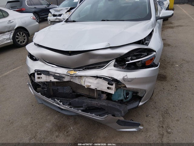 1G1ZD5ST5JF178123 Chevrolet MALIBU LT