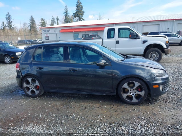 2010 Volkswagen Gti 4-door მანქანა იყიდება აუქციონზე, vin: WVWHD7AJ3AW275044, აუქციონის ნომერი: 44790769