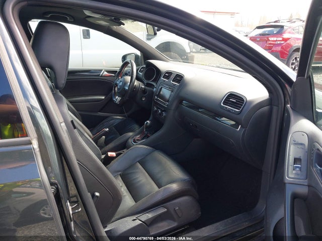 2010 Volkswagen Gti 4-door მანქანა იყიდება აუქციონზე, vin: WVWHD7AJ3AW275044, აუქციონის ნომერი: 44790769