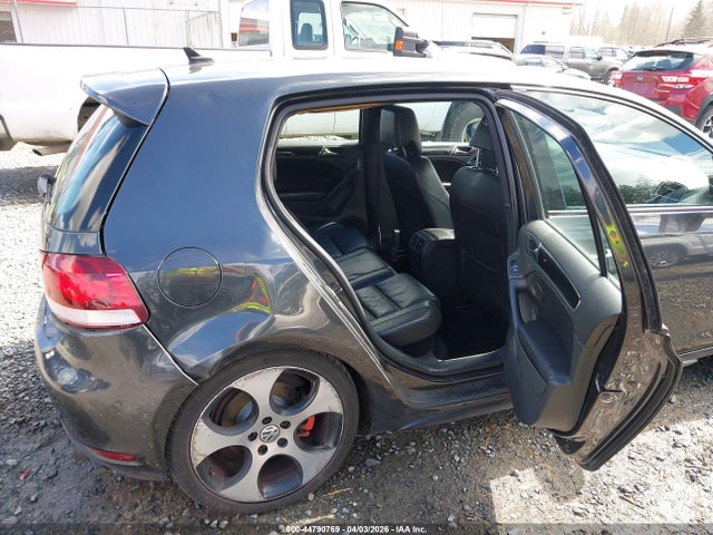 2010 Volkswagen Gti 4-door მანქანა იყიდება აუქციონზე, vin: WVWHD7AJ3AW275044, აუქციონის ნომერი: 44790769