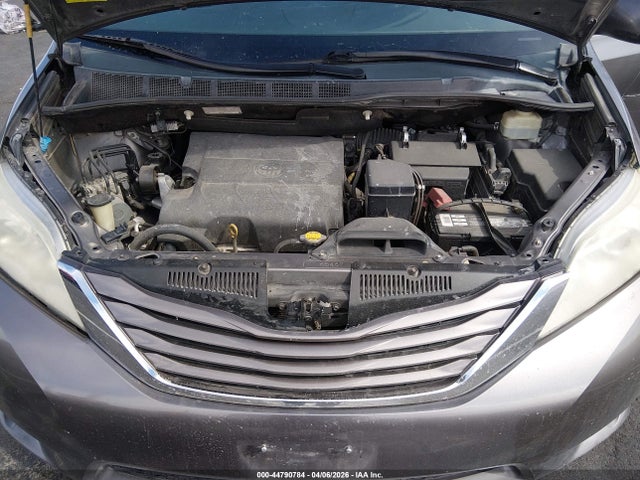 Toyota Sienna Le 8 Passenger 2015 5TDKK3DC0FS591672 Image 10
