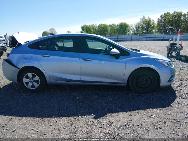 44790839 :رقم المزاد ، 1G1BC5SM2H7149194 vin ، 2017 Chevrolet Cruze Ls Auto مزاد بيع