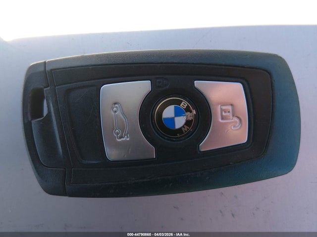 44790860 :رقم المزاد ، WBA3B5G59DNS01360 vin ، 2013 Bmw 328i Xdrive مزاد بيع