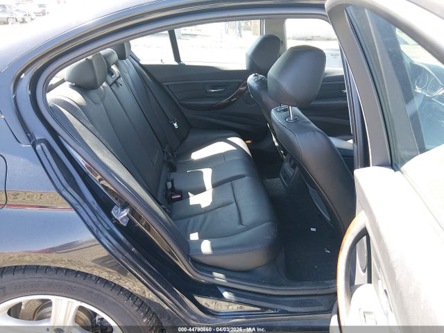 44790860 :رقم المزاد ، WBA3B5G59DNS01360 vin ، 2013 Bmw 328i Xdrive مزاد بيع