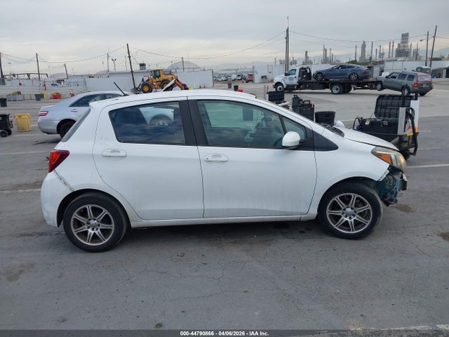 Toyota YARIS L 2015 VNKKTUD32FA030770 Image 13