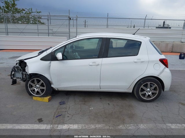 Toyota YARIS L 2015 VNKKTUD32FA030770 Image 14