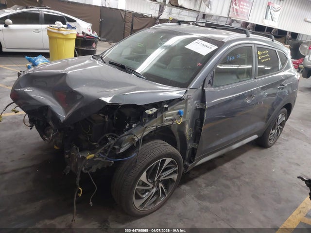 KM8J3CAL3MU323930 Hyundai Tucson Sport