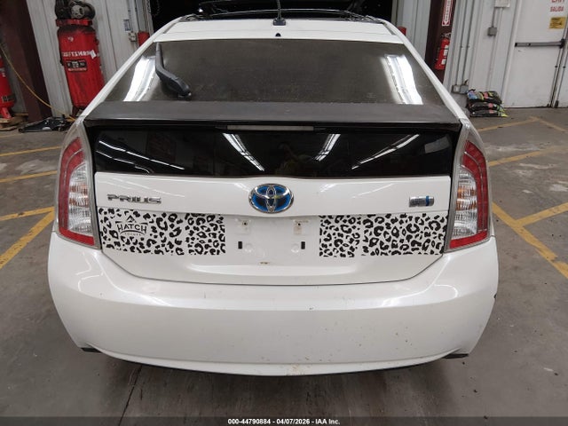 Toyota Prius Three 2015 JTDKN3DUXF1953472 Image 17
