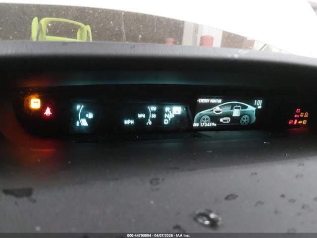 Toyota Prius Three 2015 JTDKN3DUXF1953472 Image 7