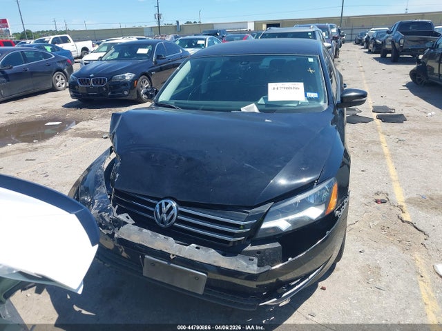 44790886 :رقم المزاد ، 1VWAH7A38EC004900 vin ، 2014 Volkswagen Passat 2.5l Wolfsburg Edition مزاد بيع