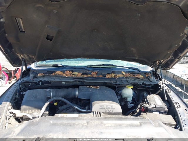 Продажа на аукционе авто 2017 Ram 1500 Express  4x4 6'4 Box, vin: 1C6RR7FG8HS611816, номер лота: 44790900