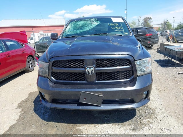 Продажа на аукционе авто 2017 Ram 1500 Express  4x4 6'4 Box, vin: 1C6RR7FG8HS611816, номер лота: 44790900