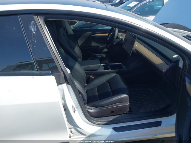 Продаж на аукціоні авто 2022 Tesla Model 3 Long Range Dual Motor All-wheel Drive, vin: 5YJ3E1EBXNF172429, номер лоту: 44790909