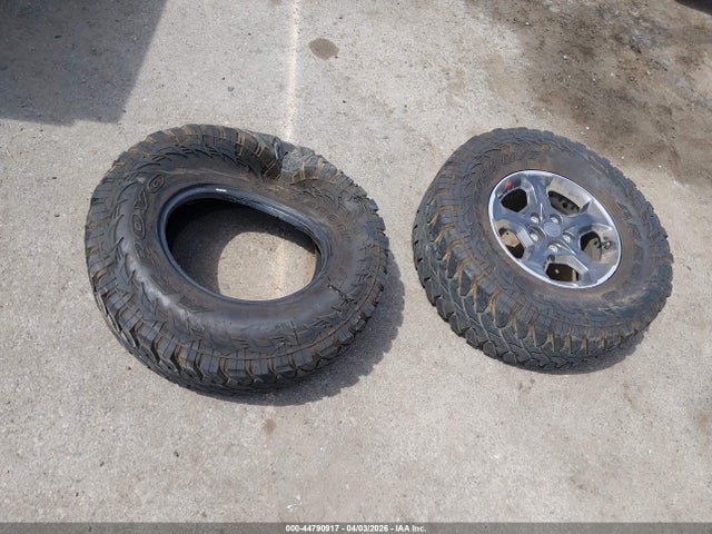 2020 Jeep Gladiator Sport S 4x4 მანქანა იყიდება აუქციონზე, vin: 1C6HJTAG2LL148979, აუქციონის ნომერი: 44790917